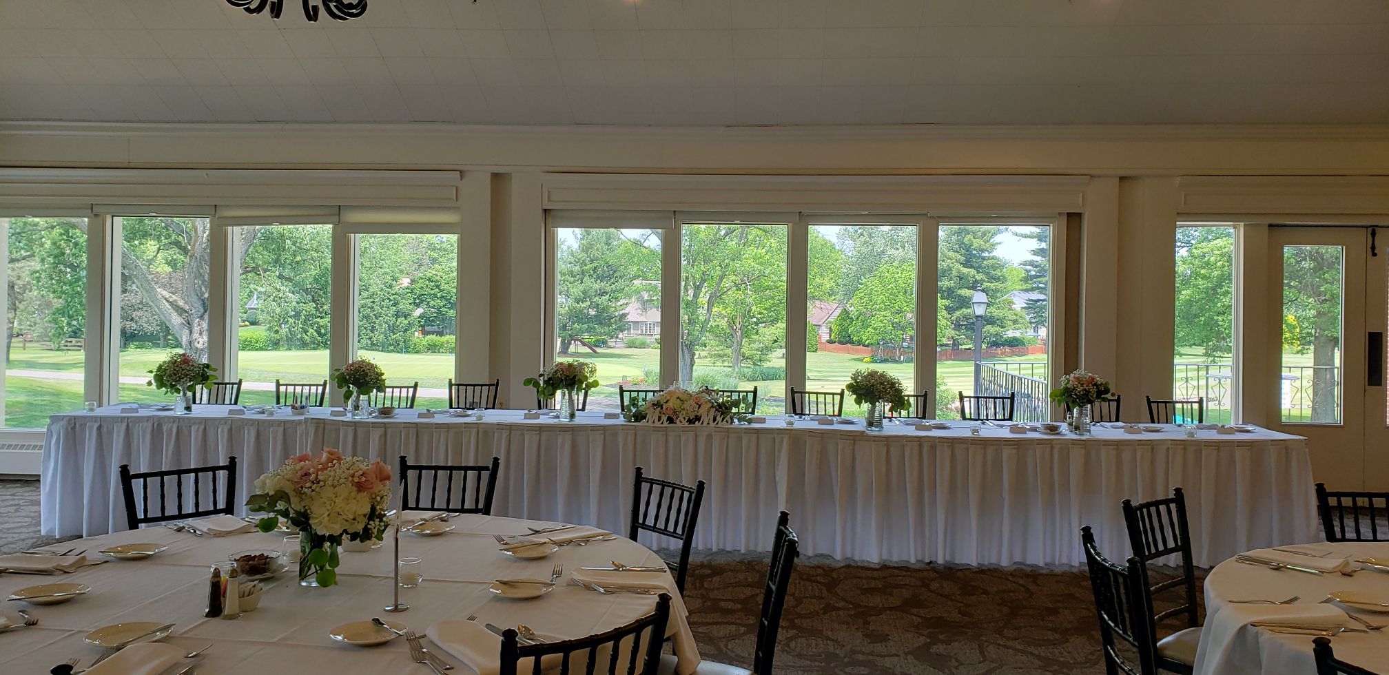 Traditional Head Table